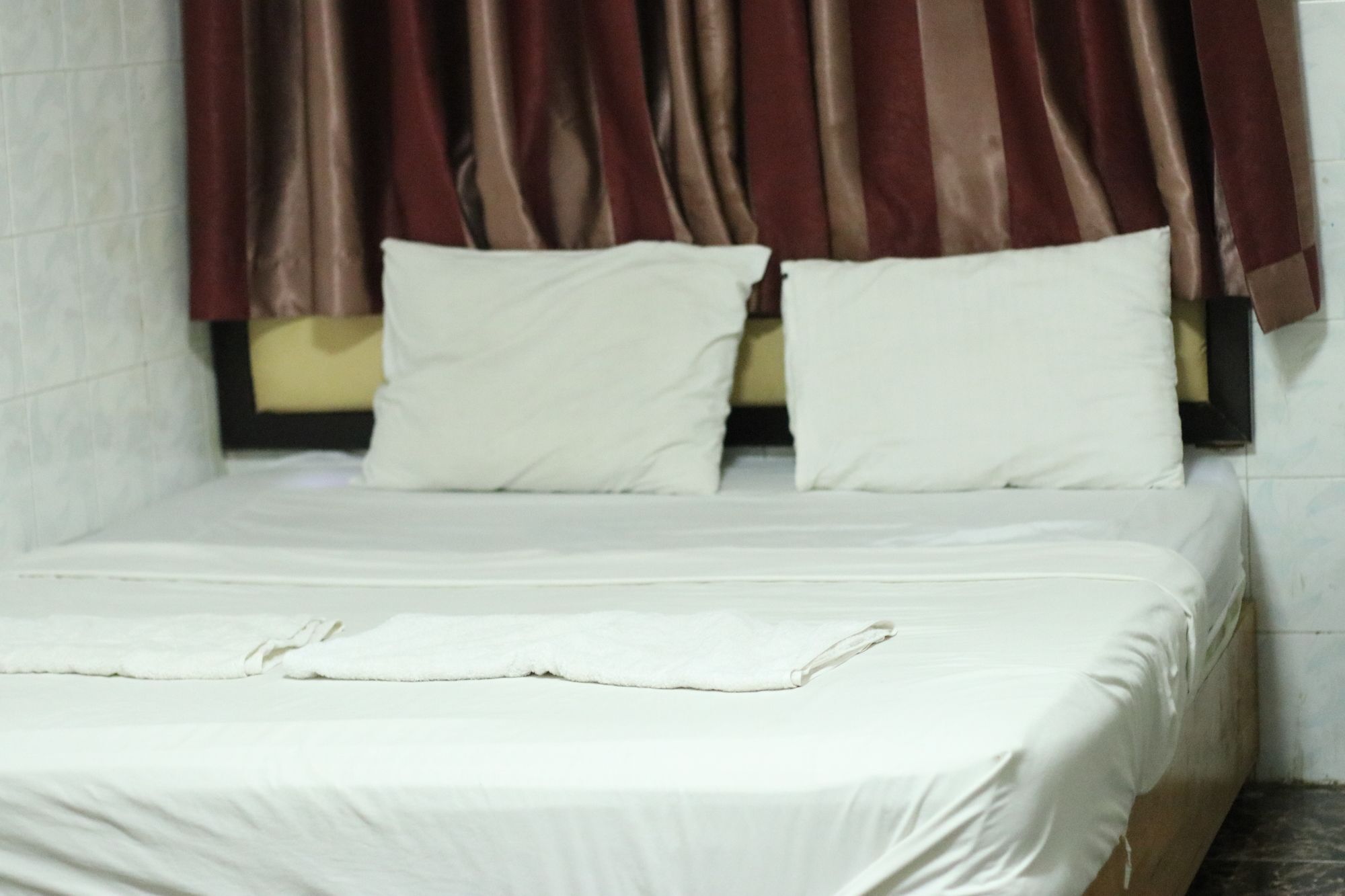 Golden Boat Guesthouse Phnom Penh Exteriör bild